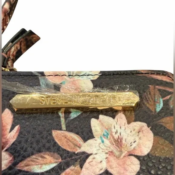Steve Madden Black and Pink Floral Wallet - Picture 3 of 13